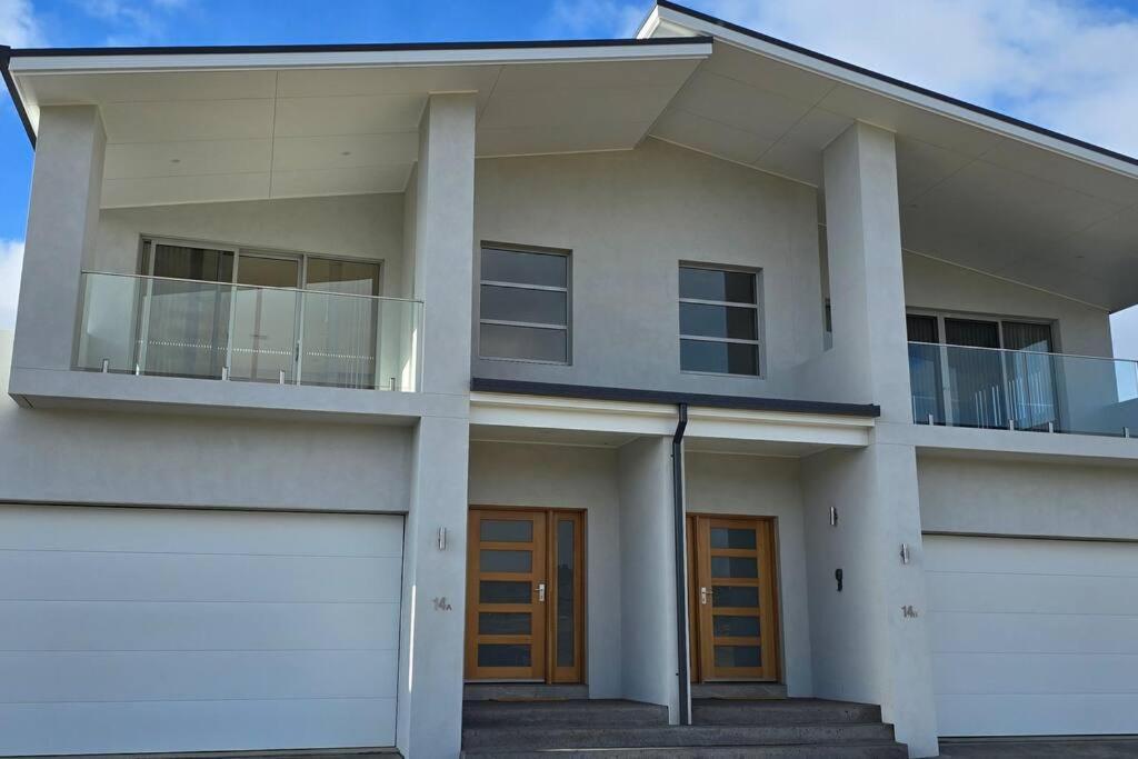 Camellia Place Villa Jindabyne Exterior photo